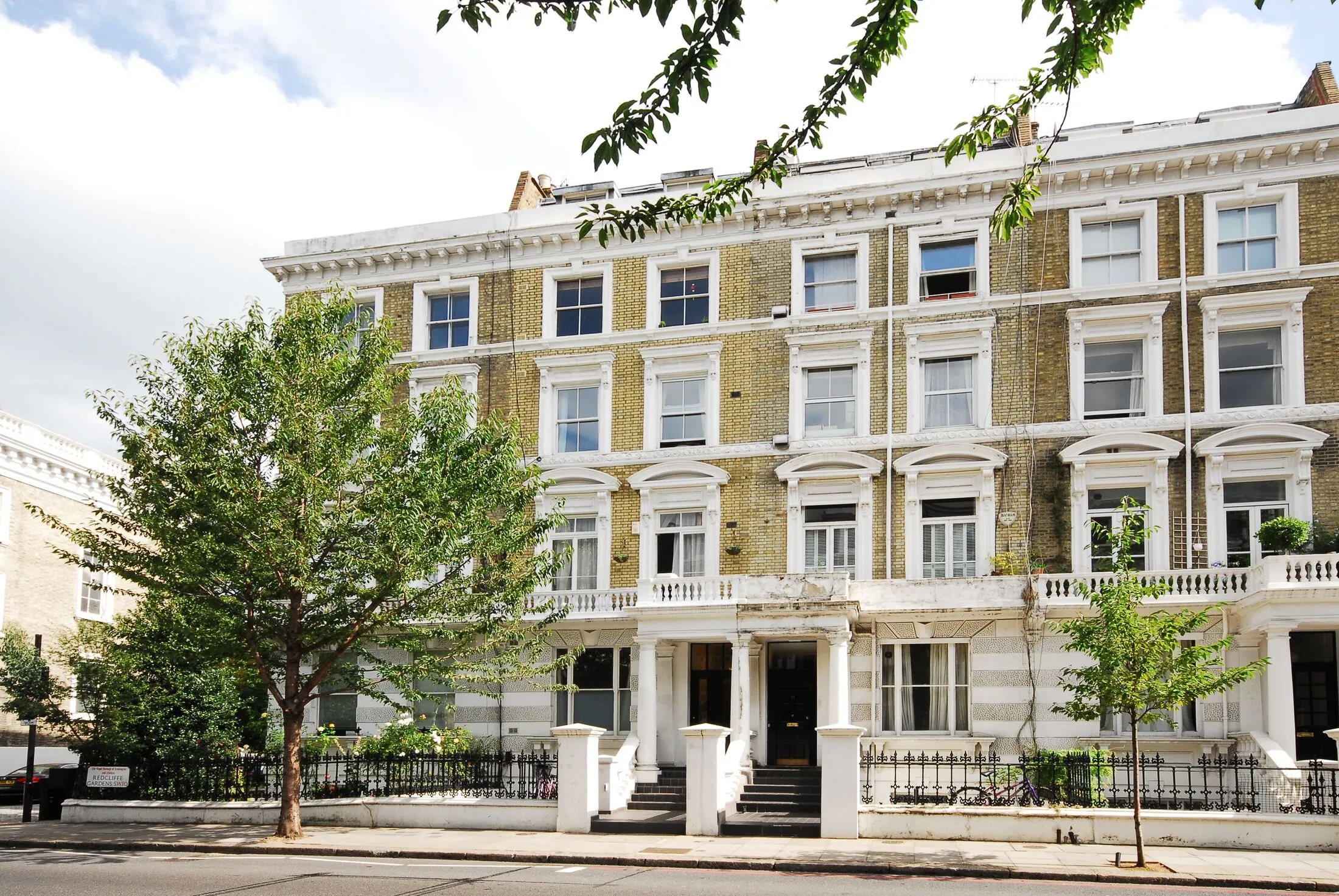 Flat Redcliffe Gardens in Greater London