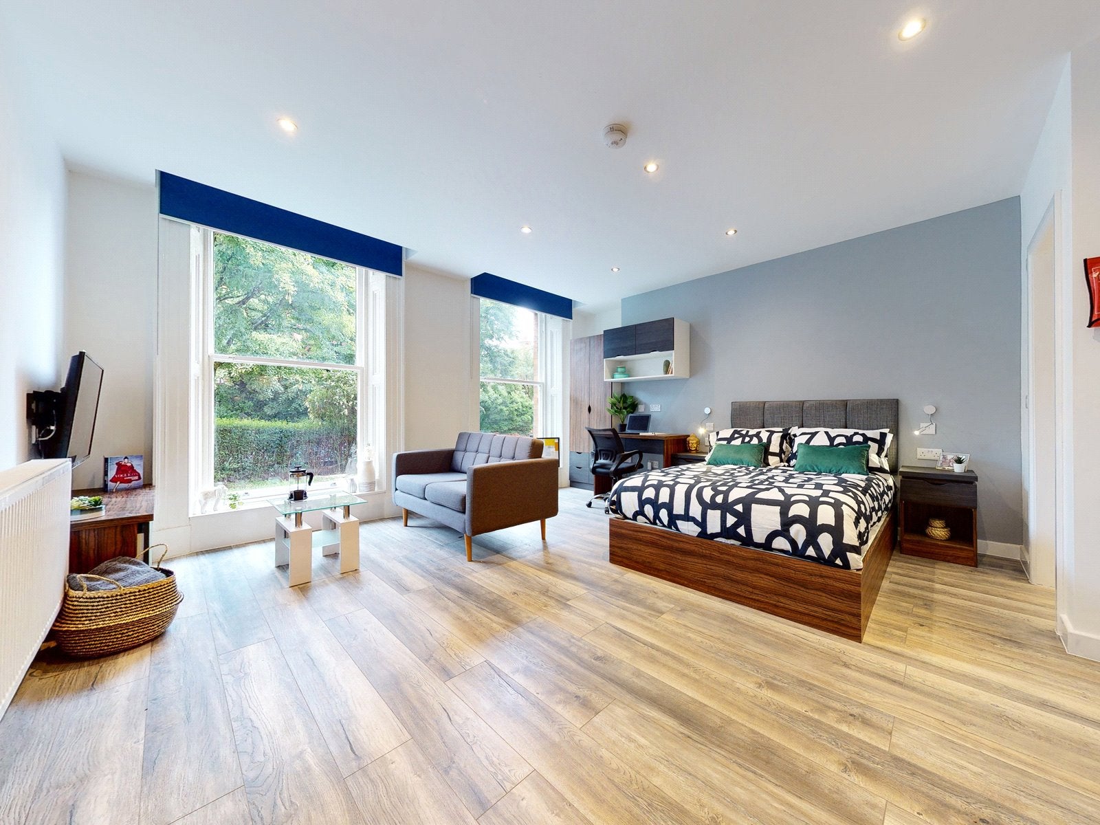 Flat Hyde Terrace in Leeds