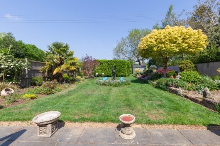 House Courtington Lane in Cherwell District