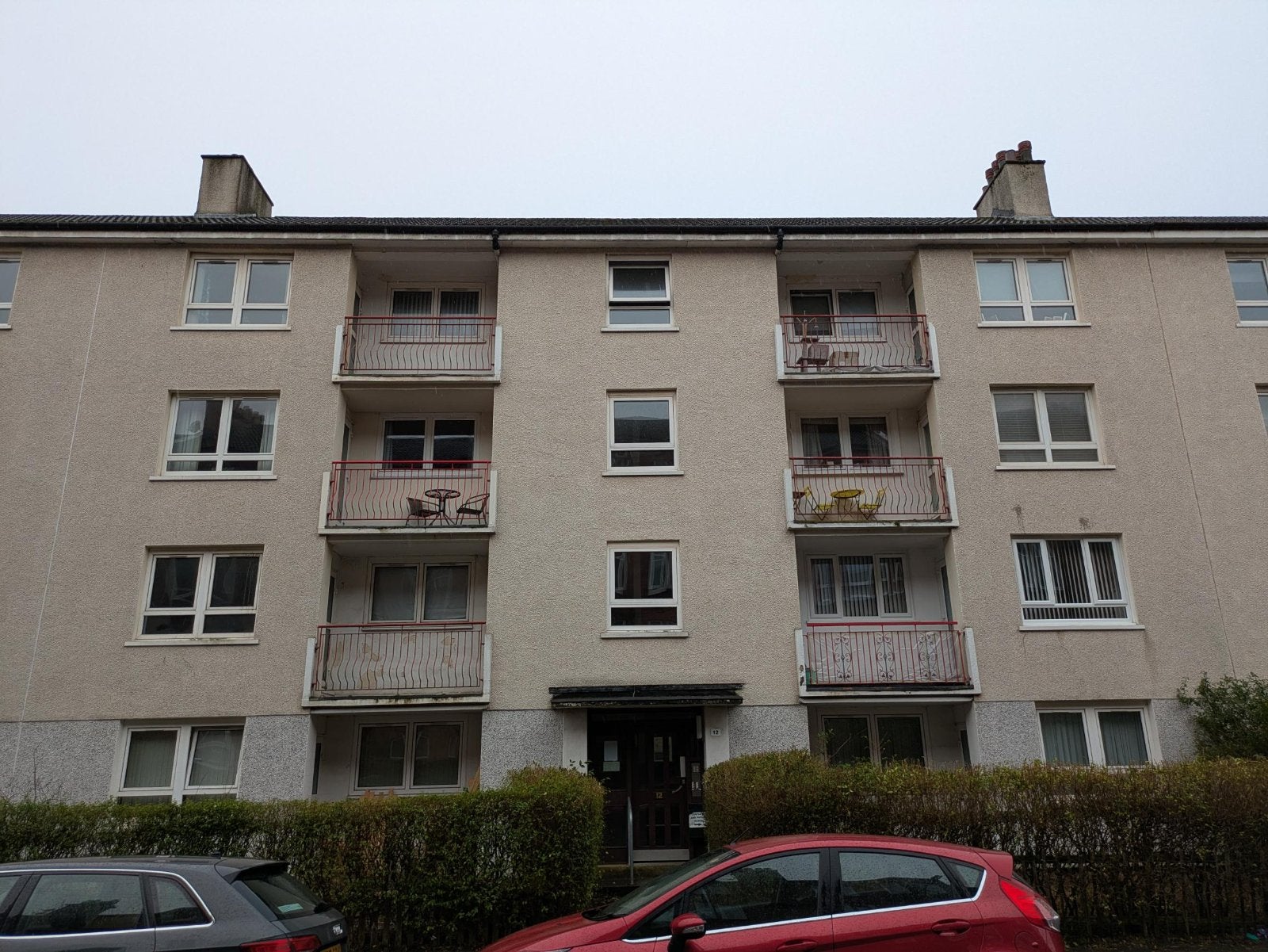 Flat Ingleby Drive in Glasgow