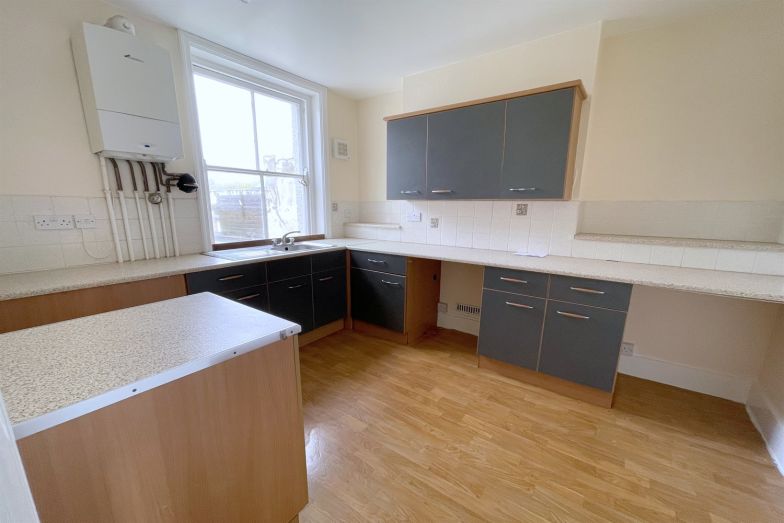Flat Pelham Road in Seaford