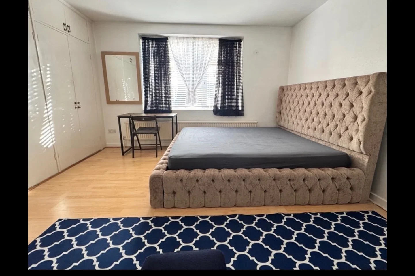 Room Parson Street in Greater London