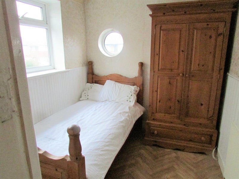 Room Woolacombe Road in Greater London