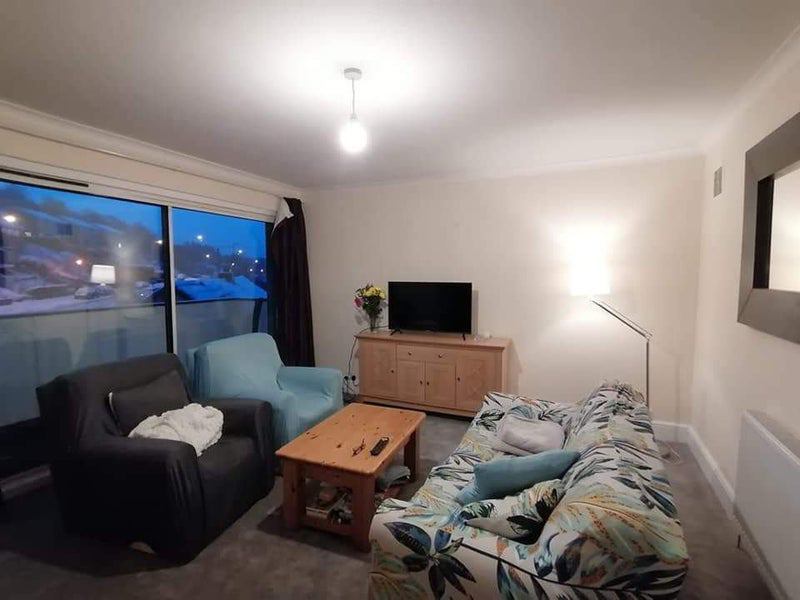 Flat Charterhall Grove in City of Edinburgh
