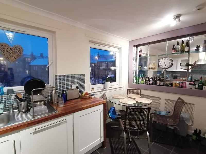 Flat Charterhall Grove in City of Edinburgh