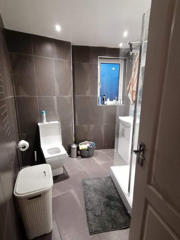 Flat Charterhall Grove in City of Edinburgh