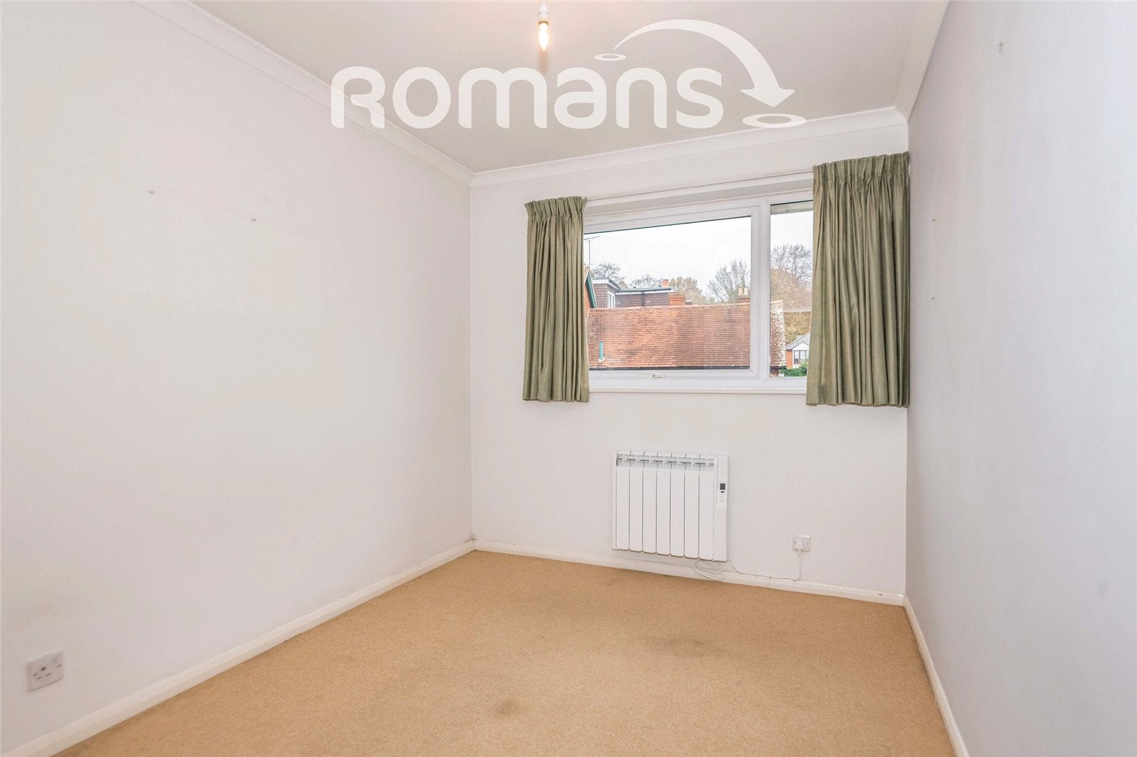 Room Sumner Road in Farnham
