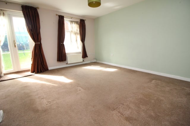 House Kinsley Close in Wigan