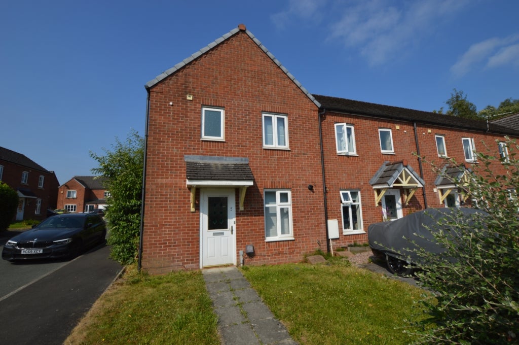 House Kinsley Close in Wigan