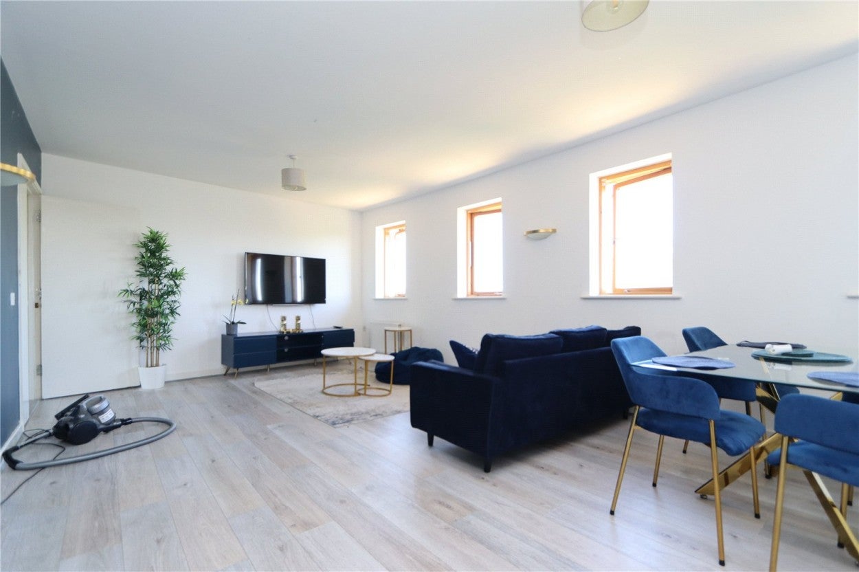 Flat Mara Place in Milton Keynes