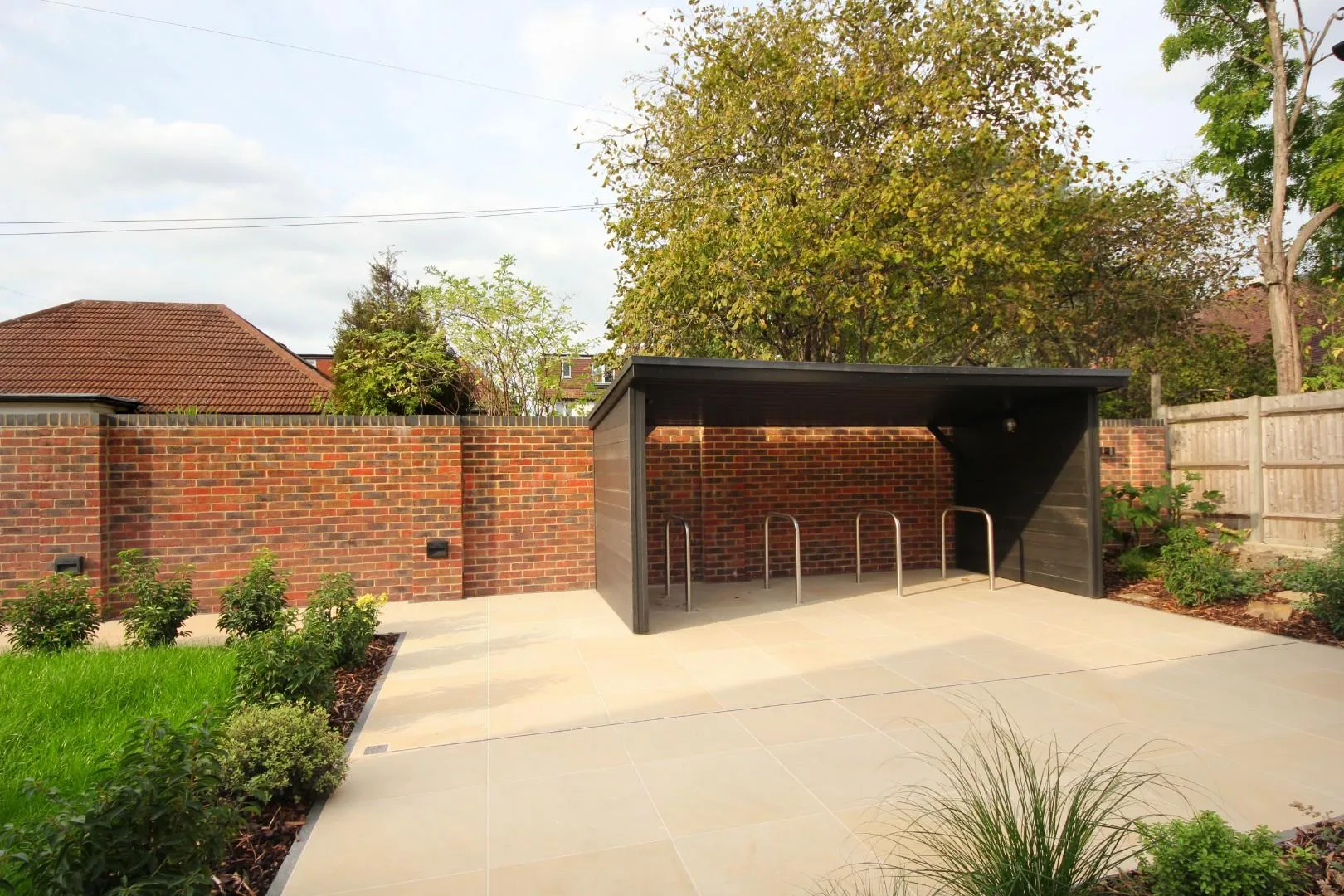 Flat Lowfield Road in Greater London