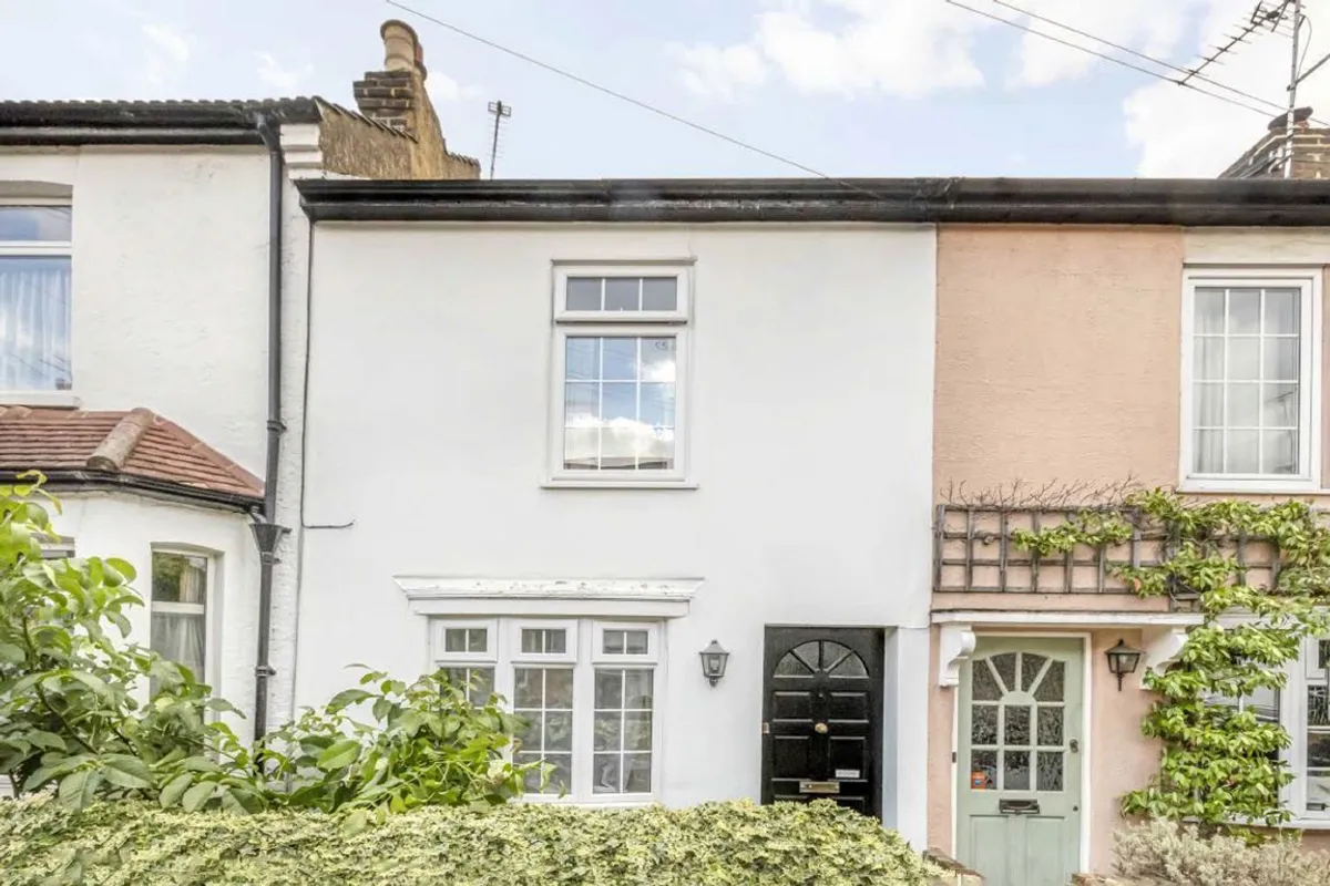 House Bishop's Road in Greater London