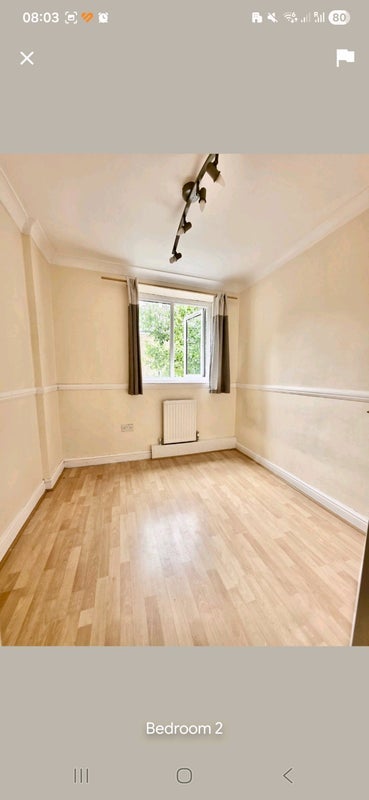 Room Innes Gardens in Greater London