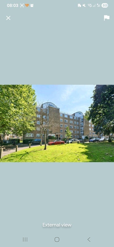 Room Innes Gardens in Greater London