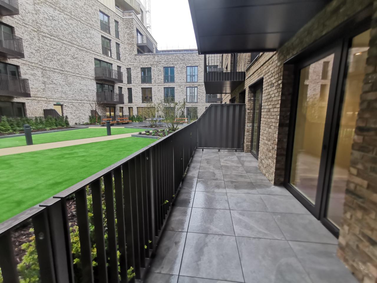 Flat Sidney Street in Greater London
