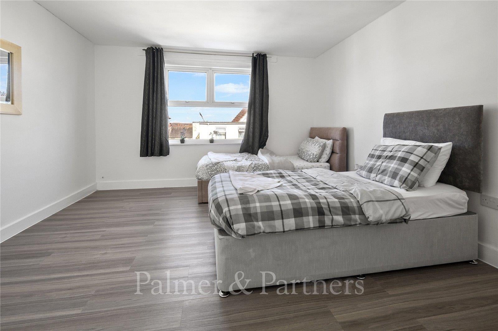 Flat Colne Road in Clacton-on-Sea