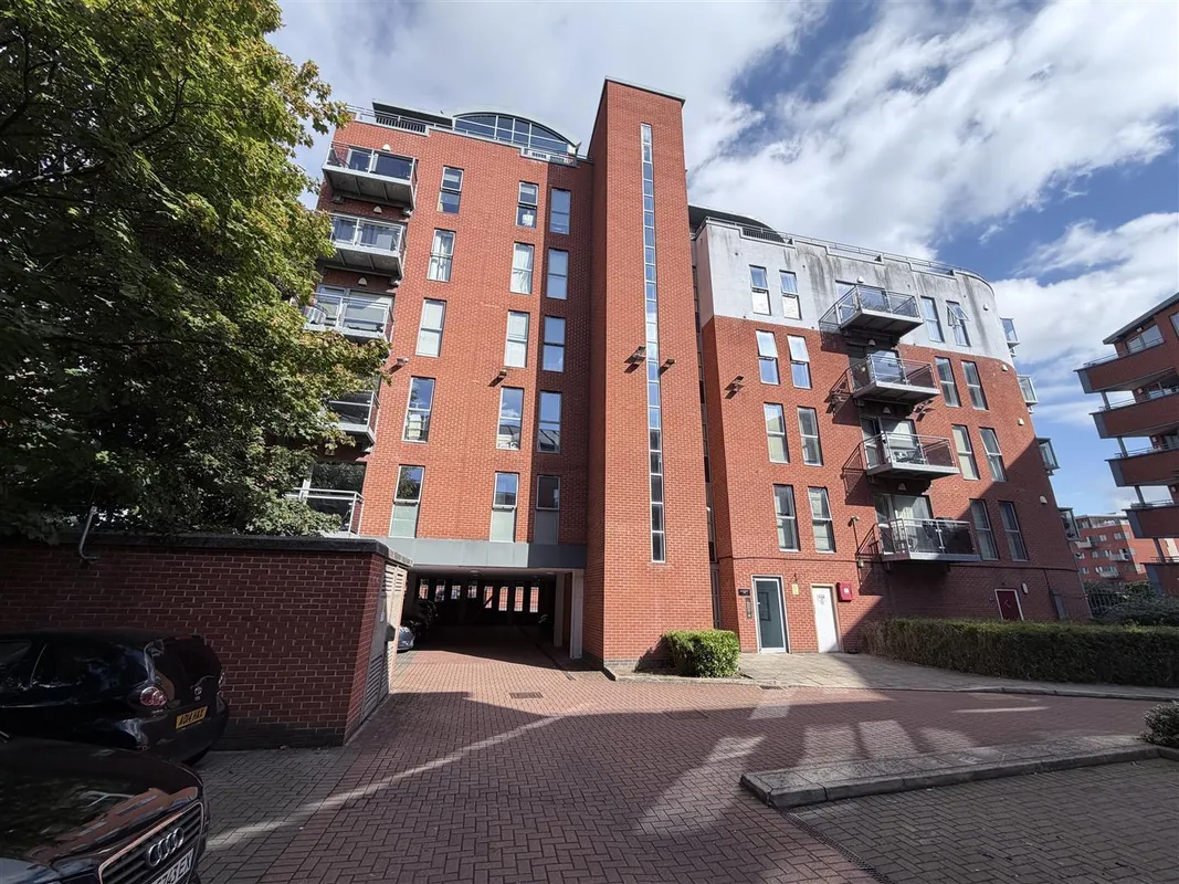 Flat Millwright Street in Leeds