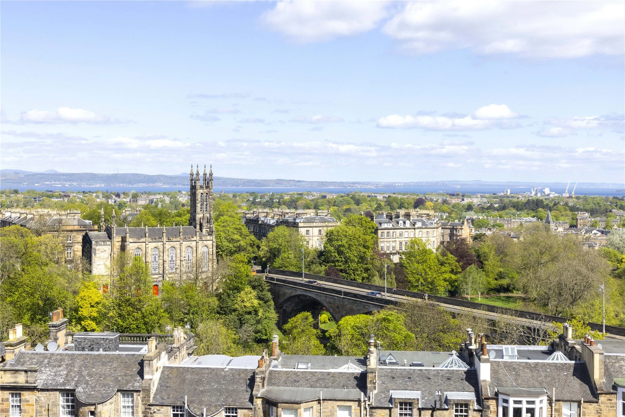Flat Drumsheugh Gardens in City of Edinburgh
