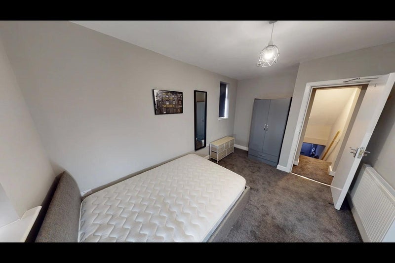 Room New Cross Street in Salford