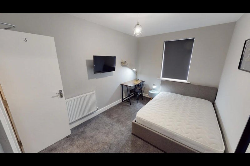Room New Cross Street in Salford