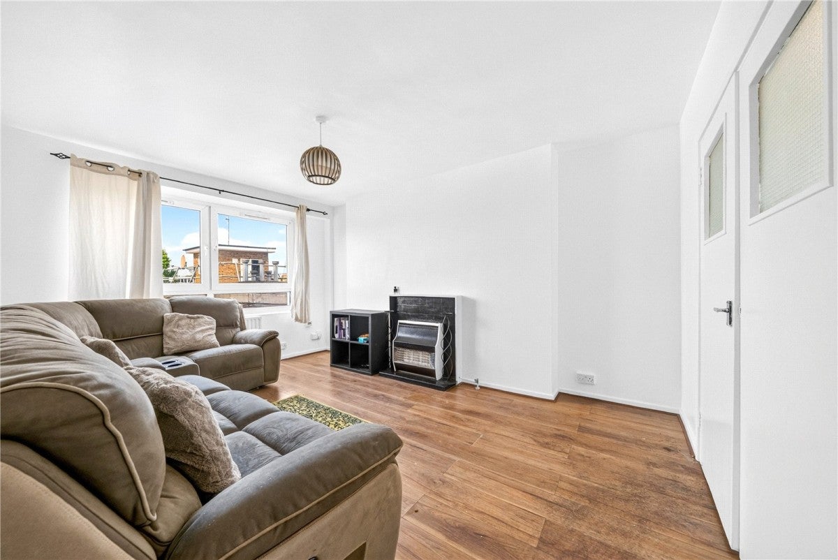 Flat Arlington Road in Greater London