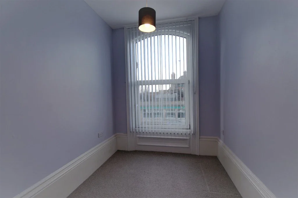 Flat Spring Bank in Hull