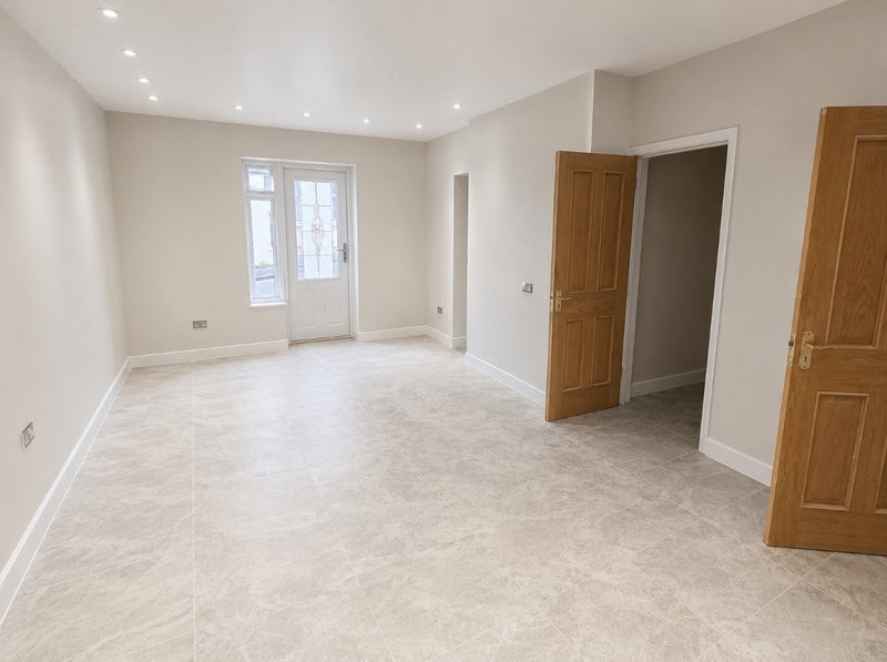 Flat Mount Pleasant Terrace in Bristol