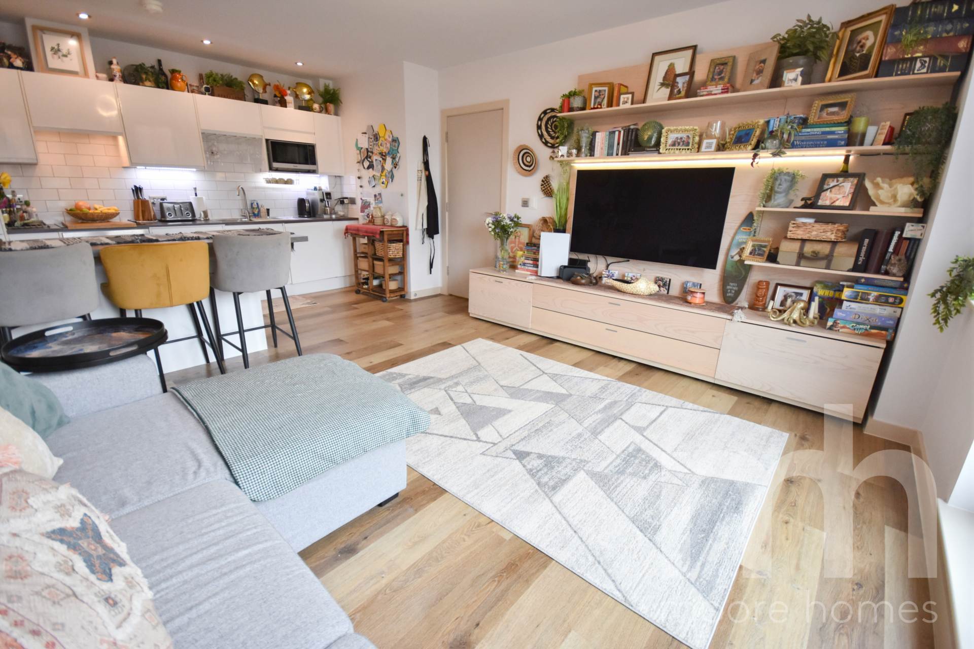 Flat First Avenue in Poynton