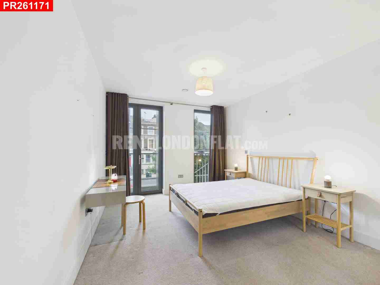 Flat Berry Hill in Taplow