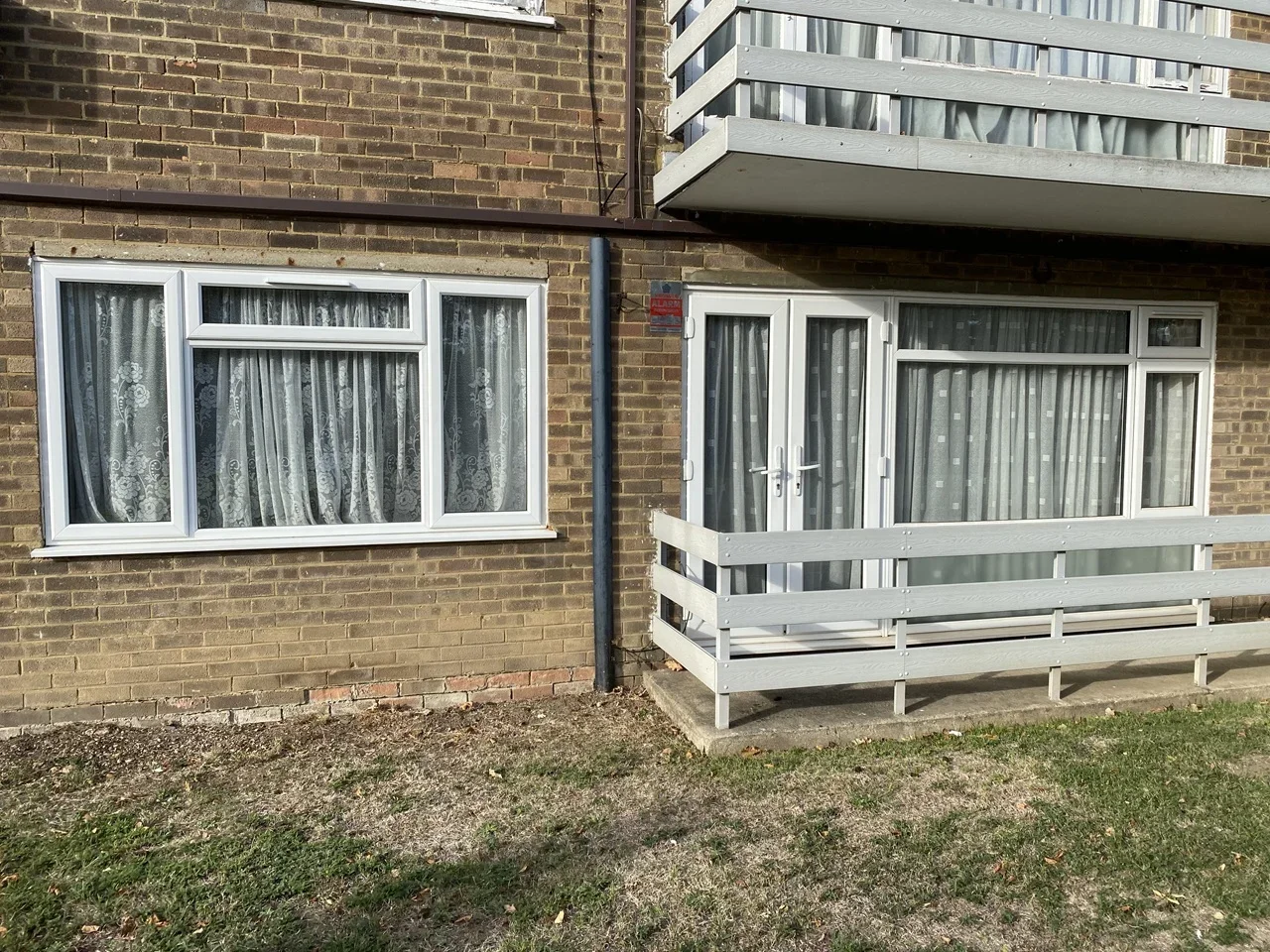 Flat Staines Road in Greater London
