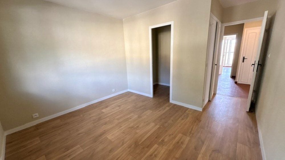 Flat Route de Tours in Albertville