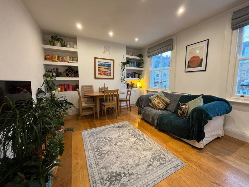 Room Bellefields Road in Greater London