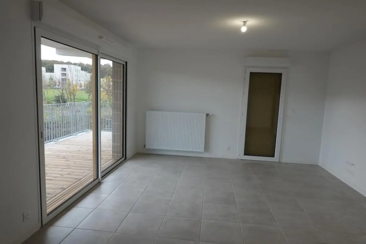 Flat Rue Louis Blériot in Cornebarrieu