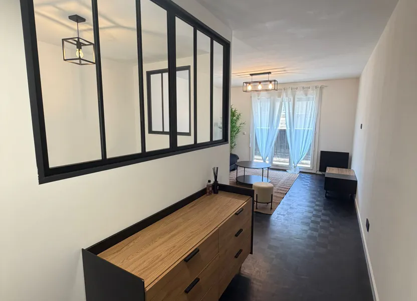 Flat Rue Jules Moulet in Marseille