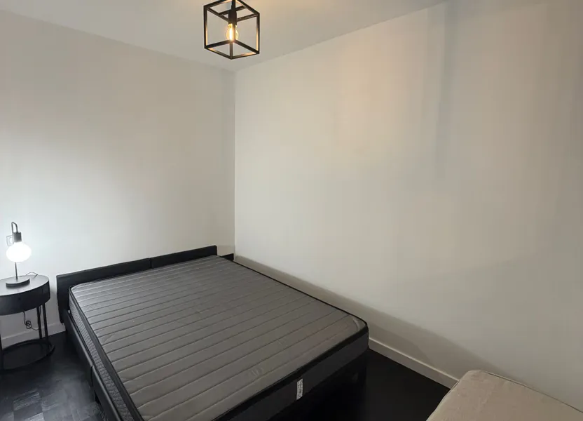 Flat Rue Jules Moulet in Marseille