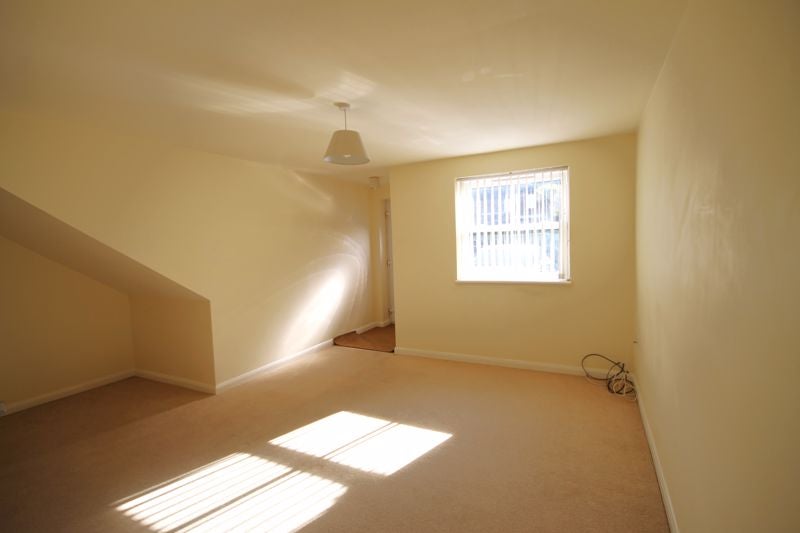 Flat Edgell Road in Chichester