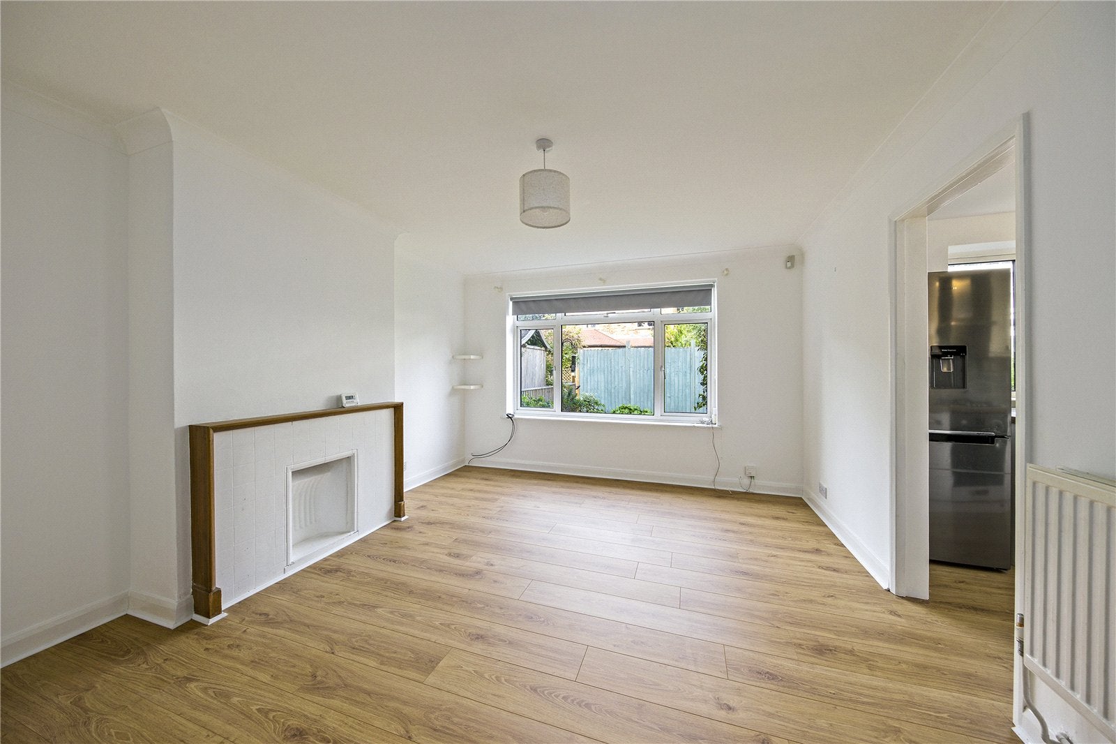 Flat Orchard Road in Greater London