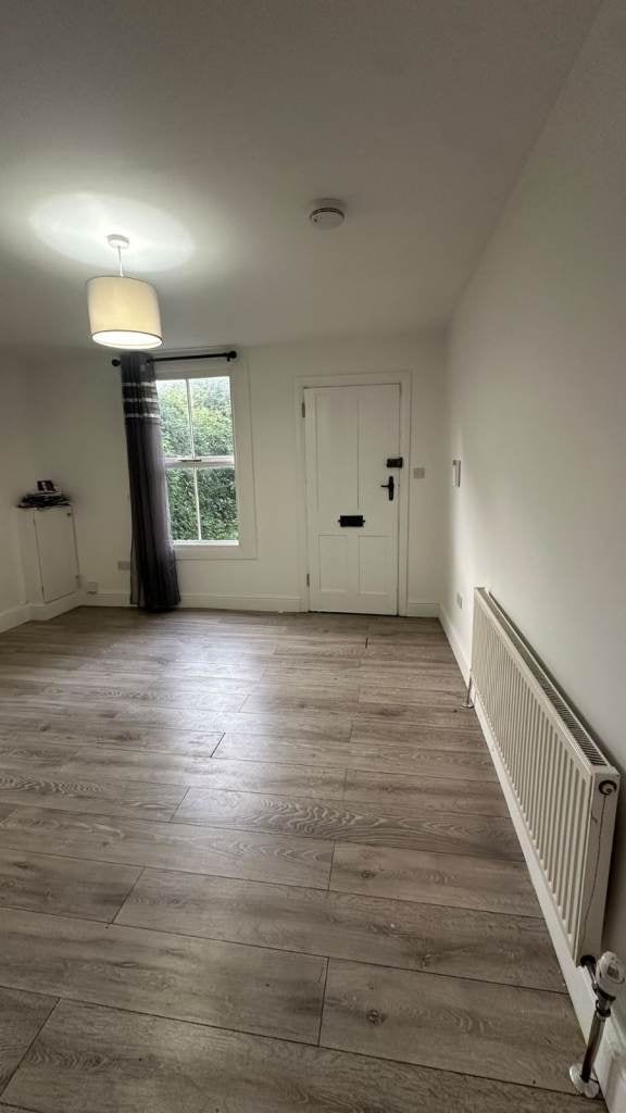 House Long Green in Greater London