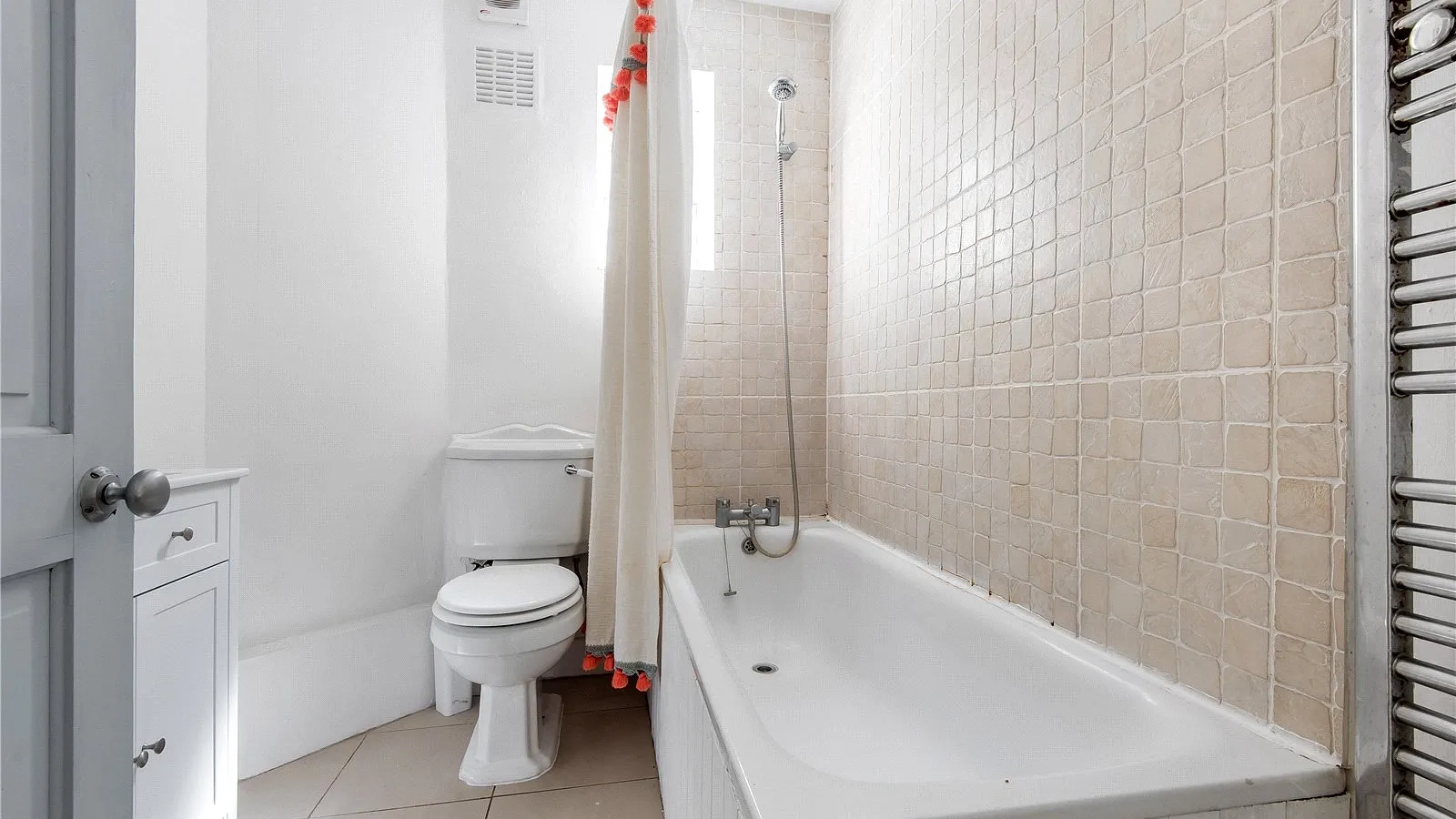 Flat Beresford Road in Greater London