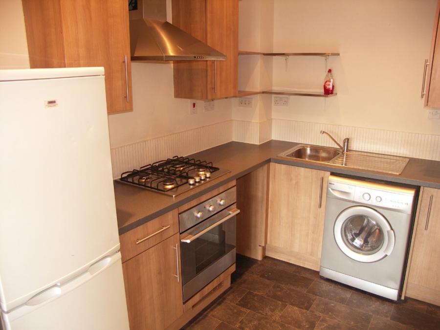 Flat Beaumont Court in High Wycombe