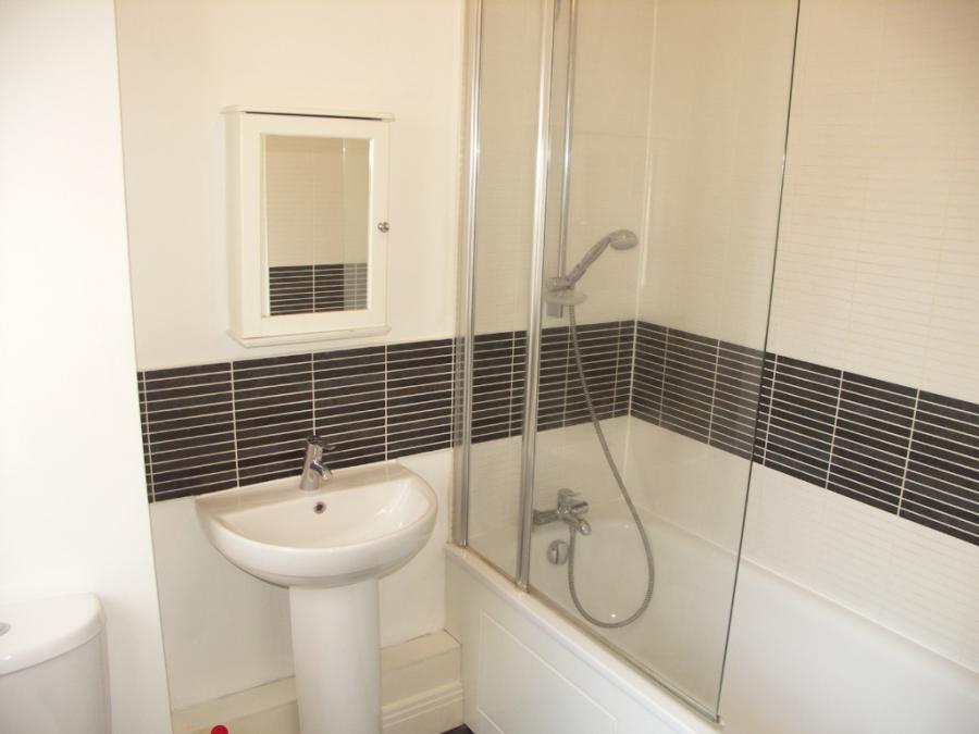 Flat Beaumont Court in High Wycombe