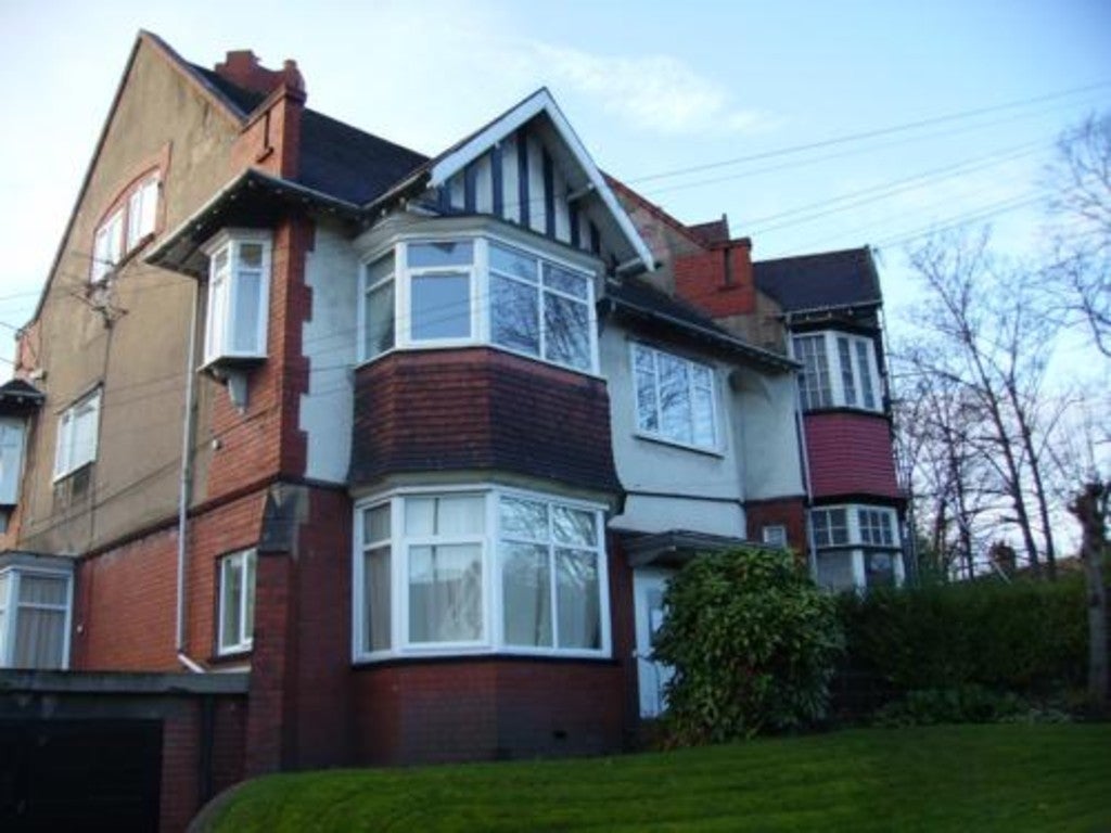 Flat Windsor Road in Doncaster