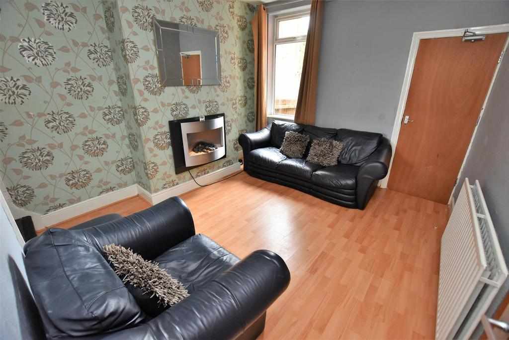 Flat Pershore Road in Birmingham