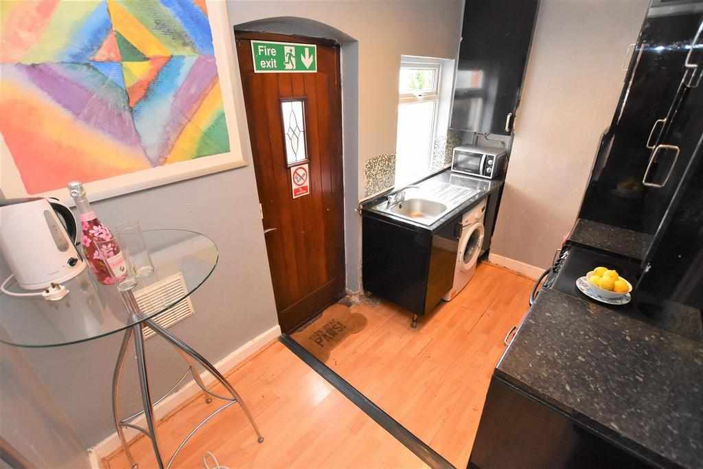 Flat Pershore Road in Birmingham