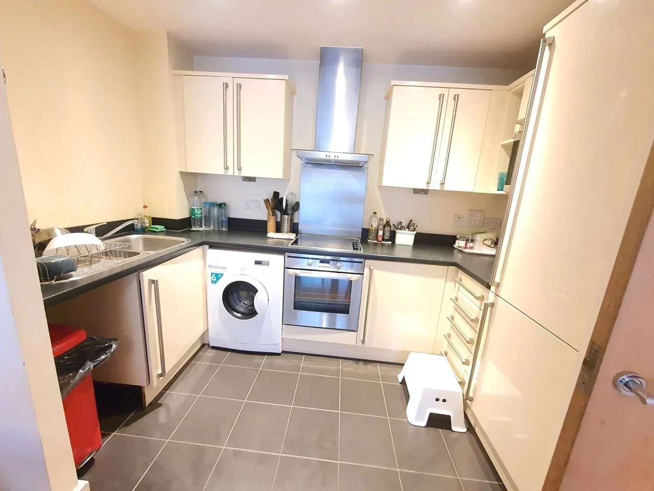 Flat Capulet Square in Greater London