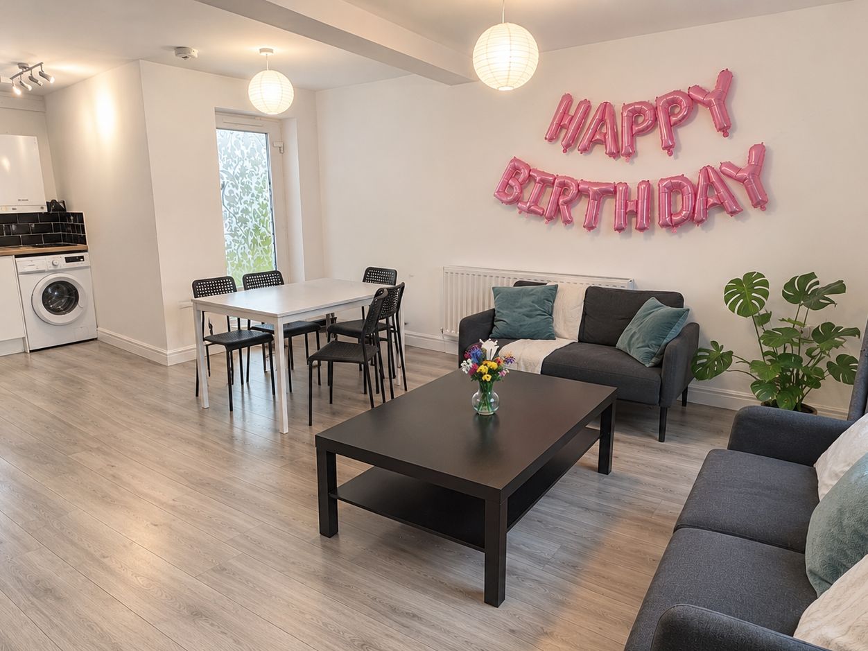 Flat Ilminster Avenue in Bristol