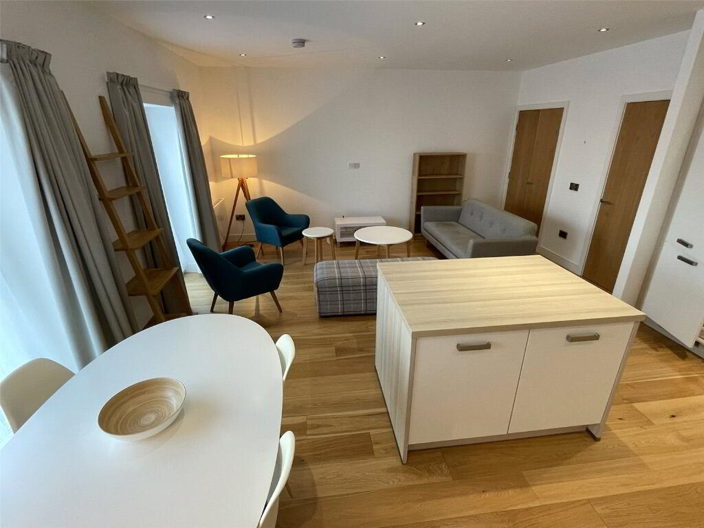Flat New Mart Road in City of Edinburgh