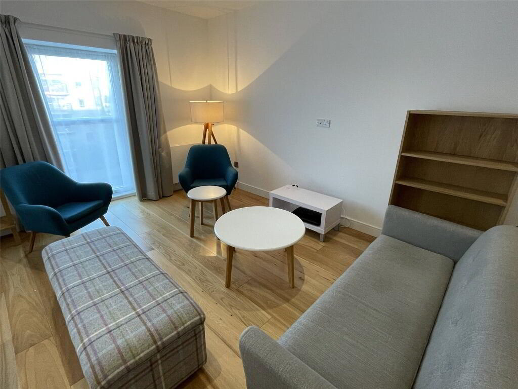 Flat New Mart Road in City of Edinburgh