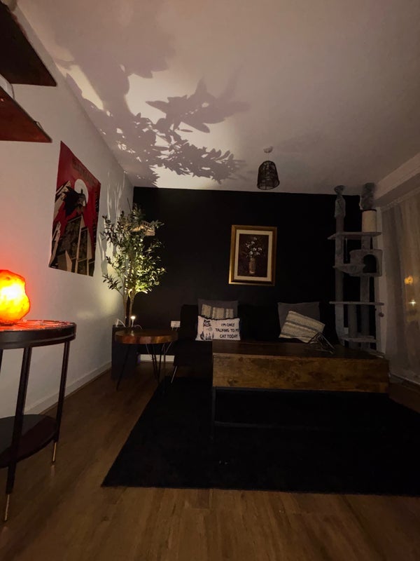 Room Carr Street in Greater London