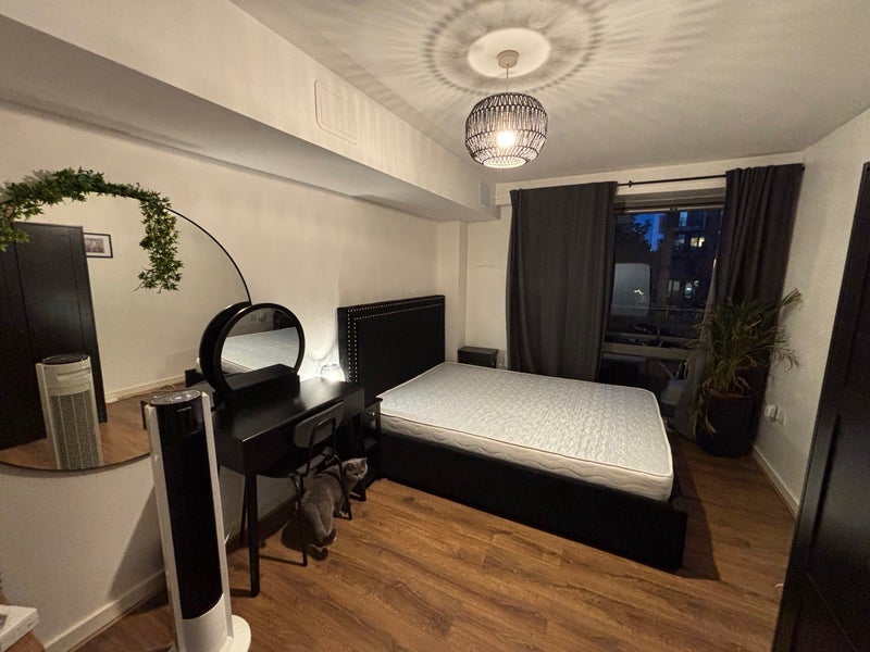 Room Carr Street in Greater London
